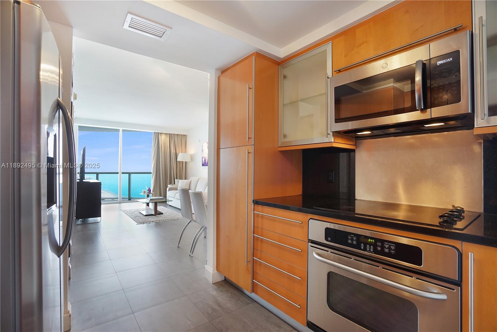 AKOYA CONDO - Residential Lease