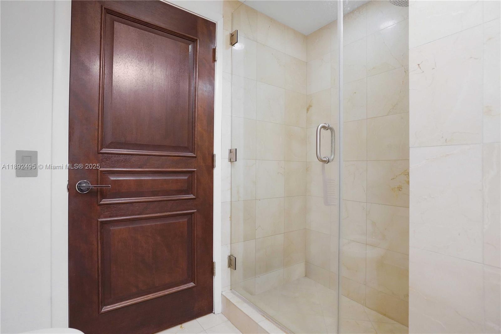 AKOYA CONDO - Residential Lease