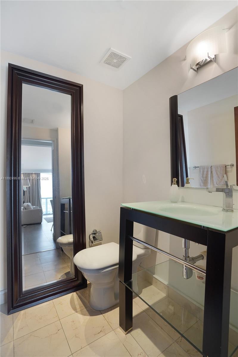 AKOYA CONDO - Residential Lease