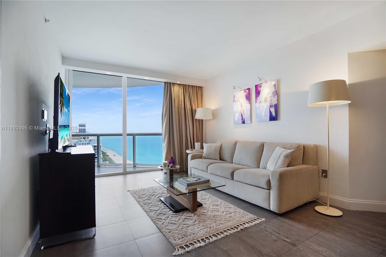 AKOYA CONDO - Residential Lease