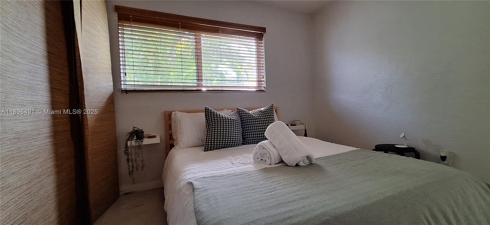 CORAL TERR SEC NO 2 - Residential Lease