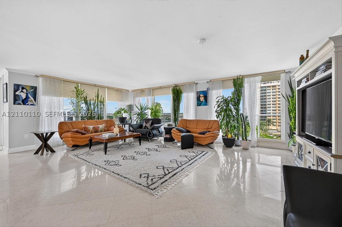 2751 S Ocean Dr 801N