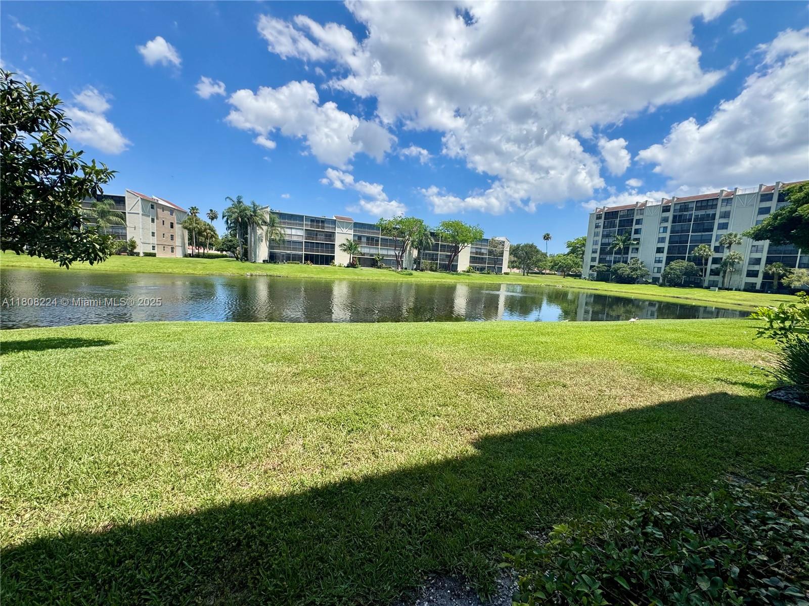 HUNTINGTON LAKES SEC ONE - Residential