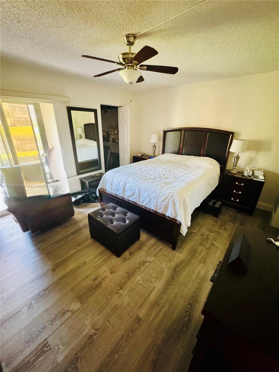 HUNTINGTON LAKES SEC ONE - Residential