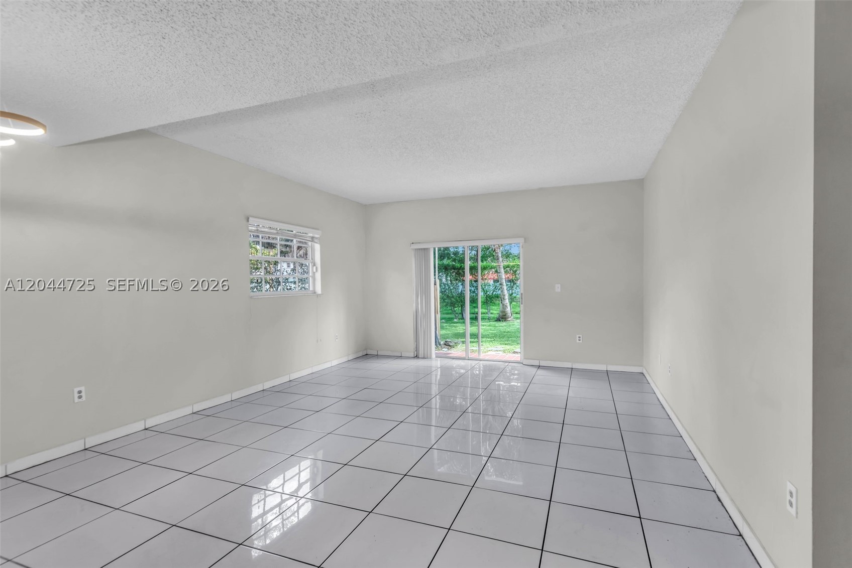 10018 Hammocks Blvd 101-5