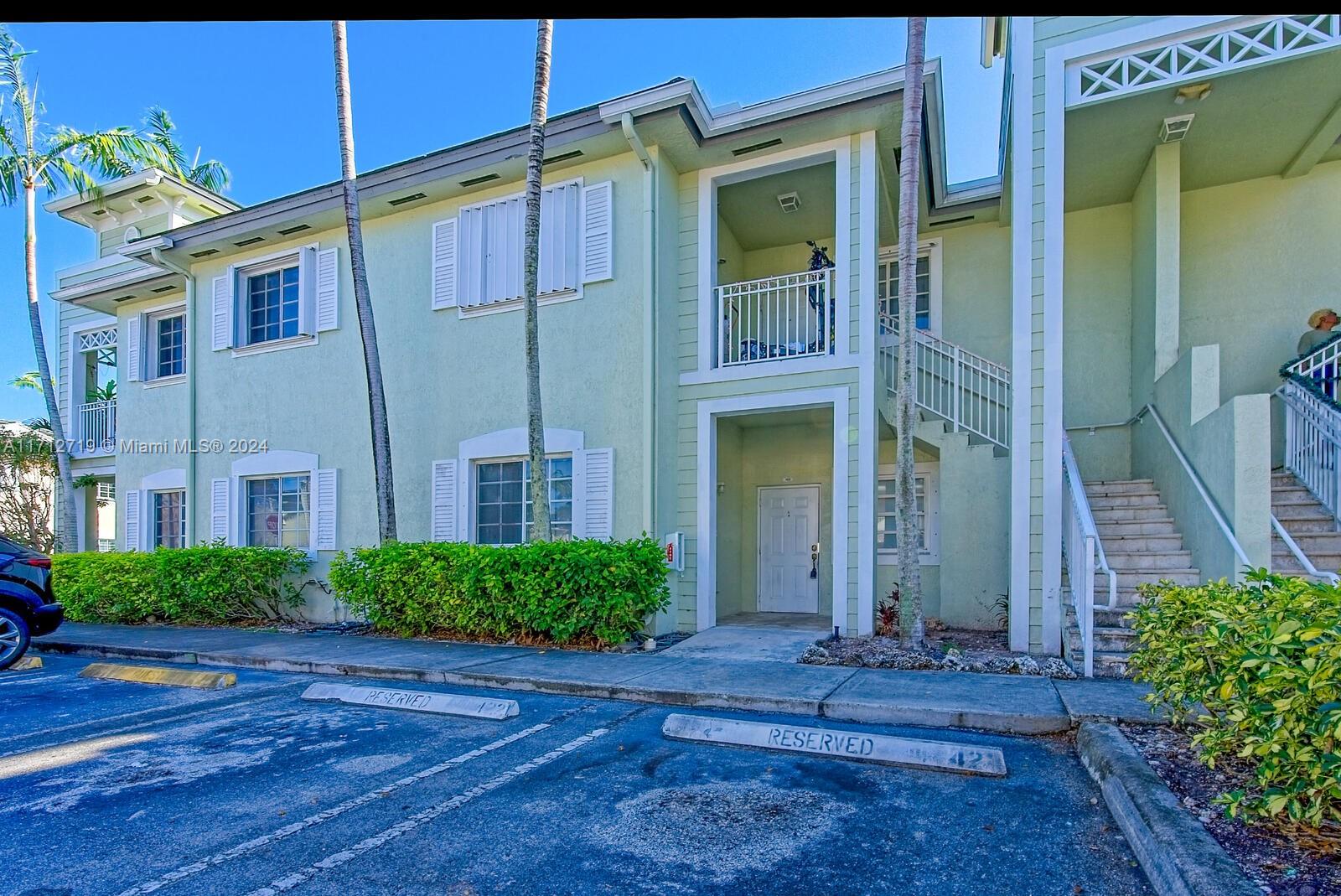Rental Property at 373 Ne 26th Pl 102, Homestead, Miami-Dade County, Florida - Bedrooms: 2 
Bathrooms: 2  - $2,050 MO.