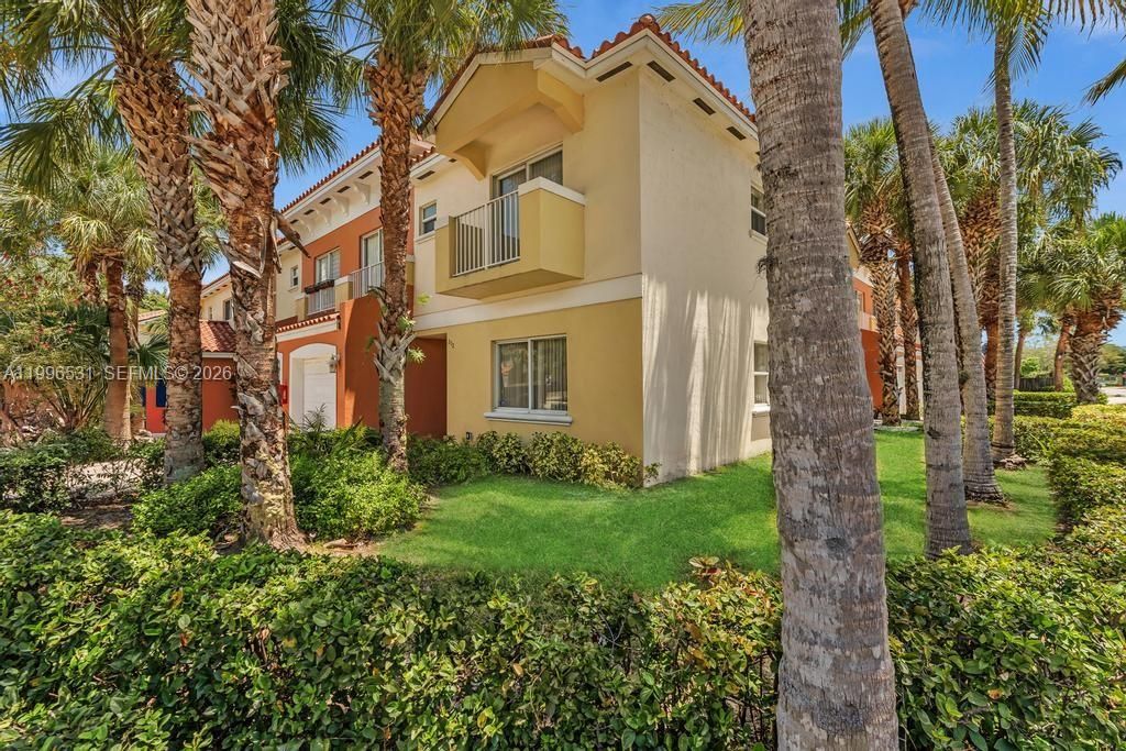 Photo of 202 NW 14th Ave #C-1, Fort Lauderdale, FL 33311 (MLS # A11996531)