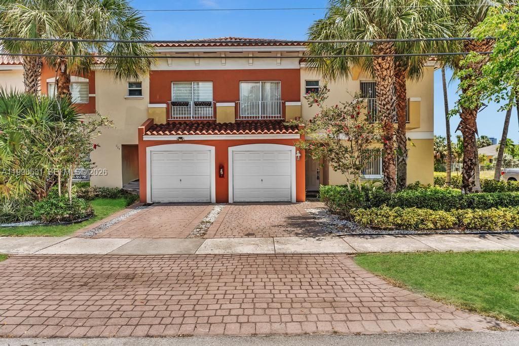 Photo of 202 NW 14th Ave #C-1, Fort Lauderdale, FL 33311 (MLS # A11996531)