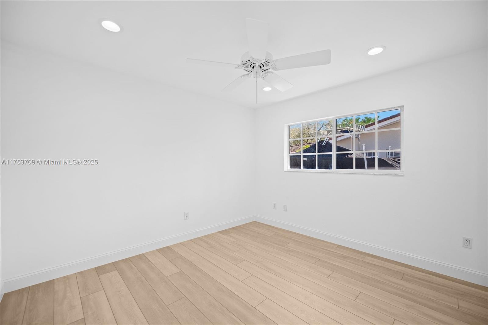 JANEMARY ESTATES - Residential