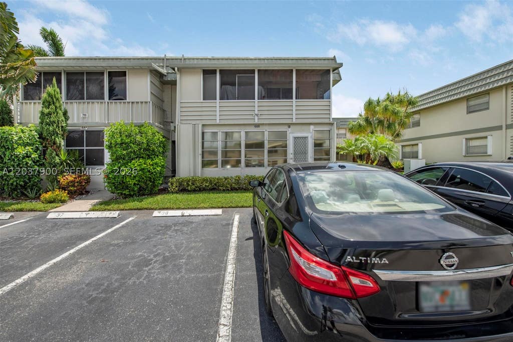 Photo of 712 Monaco O #712, Delray Beach, FL 33446 (MLS # A12037900)