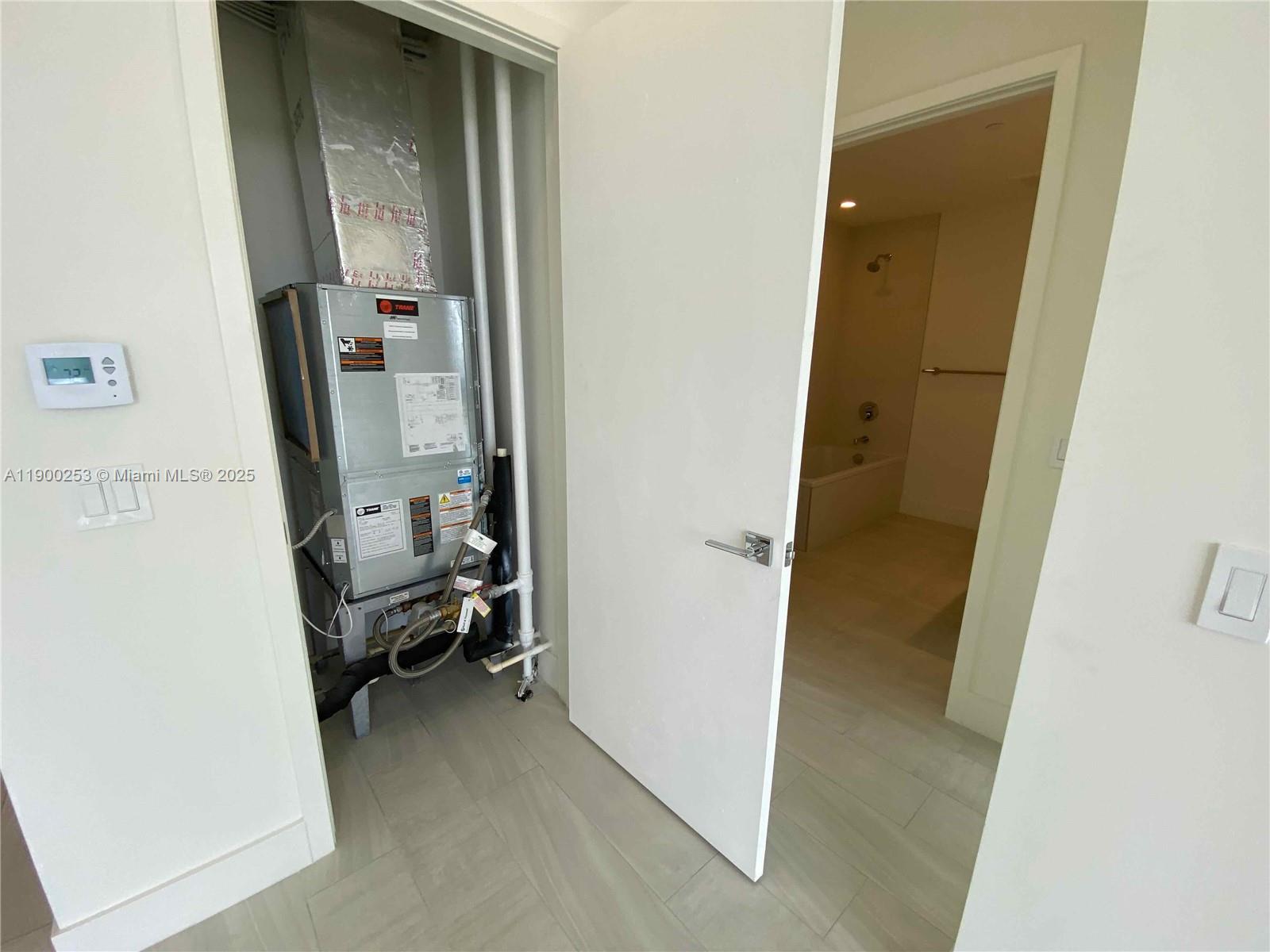 METROPICA NORTH TOWER ONE - Residential