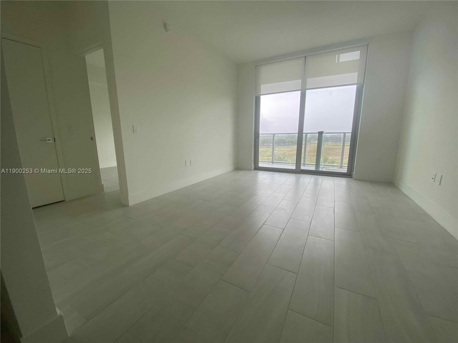 METROPICA NORTH TOWER ONE - Residential