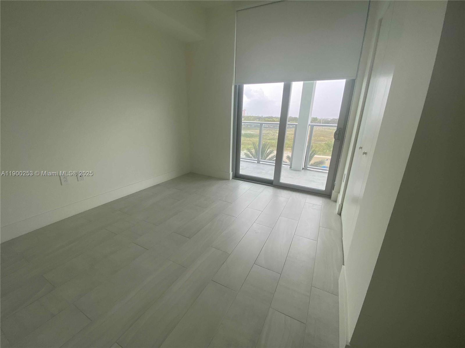METROPICA NORTH TOWER ONE - Residential