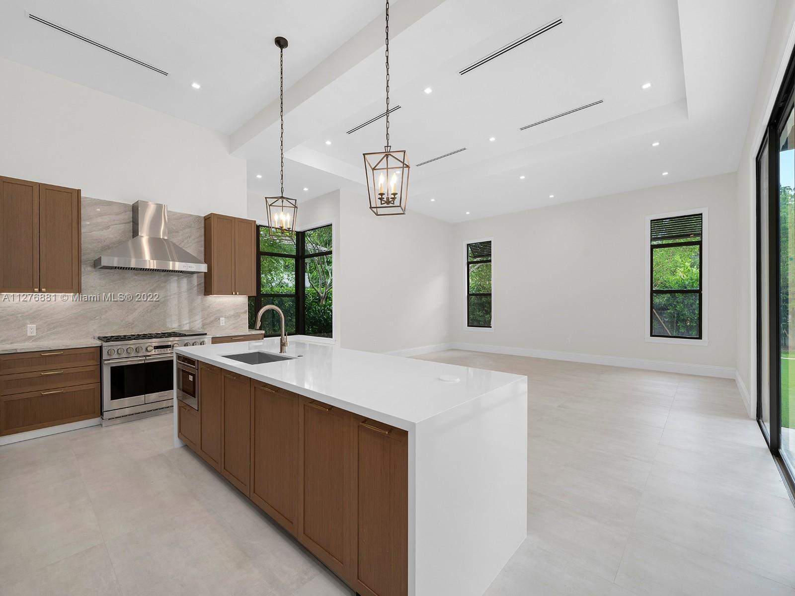 COCONUT PALM ESTATES - Residential