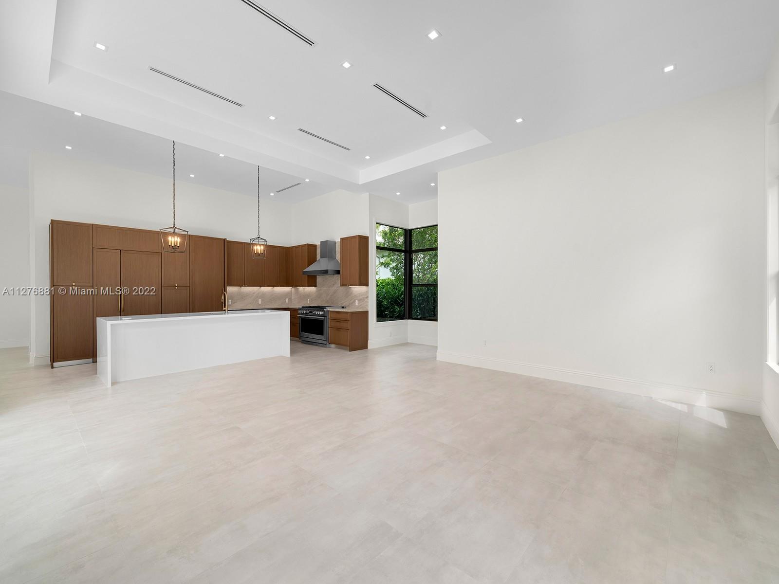 COCONUT PALM ESTATES - Residential