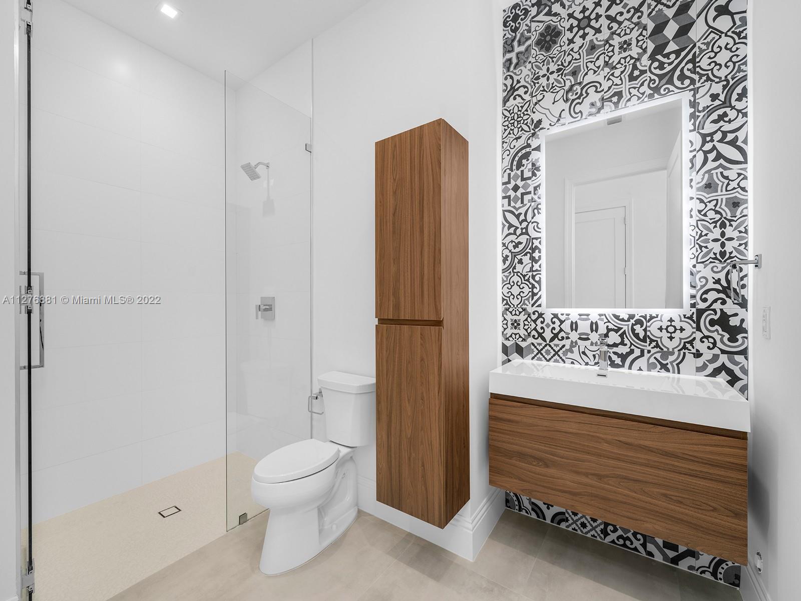 COCONUT PALM ESTATES - Residential