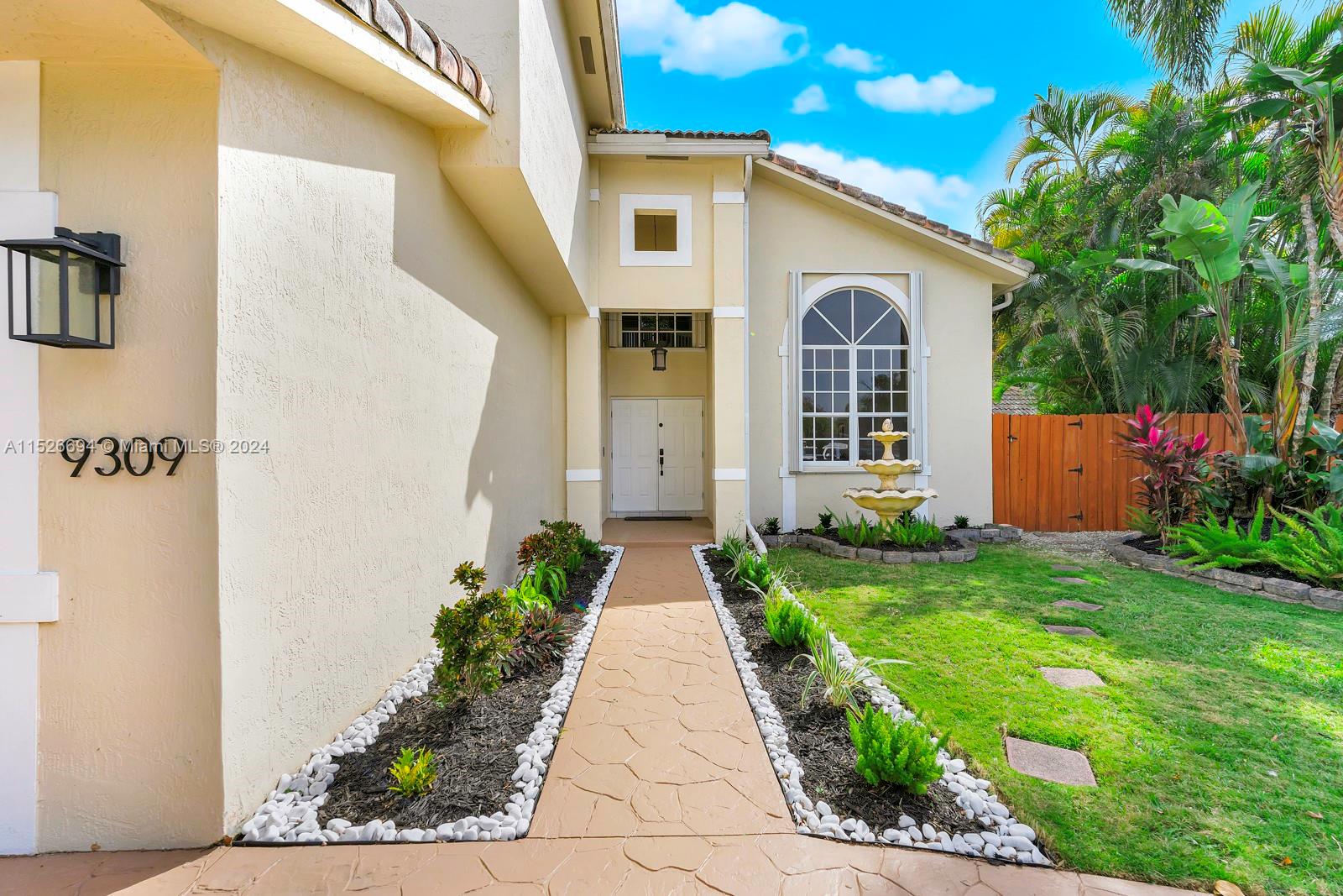 FOREST LAKES ESTATES SEC - Residential