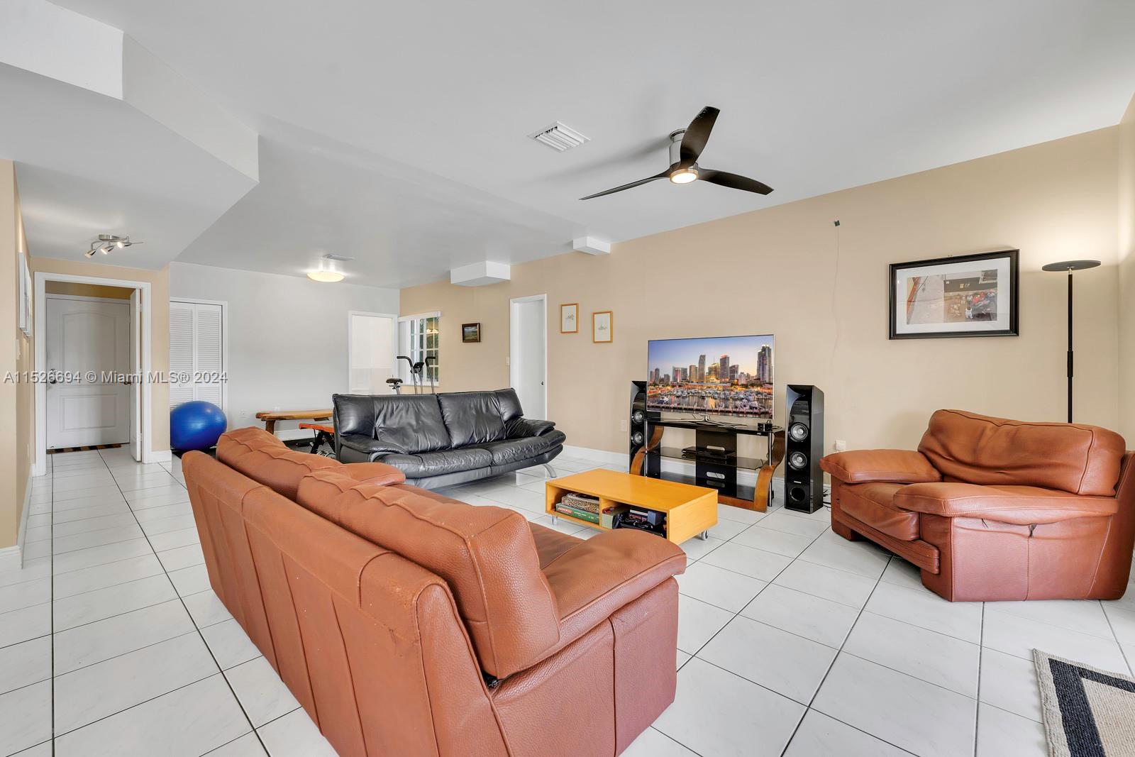 FOREST LAKES ESTATES SEC - Residential