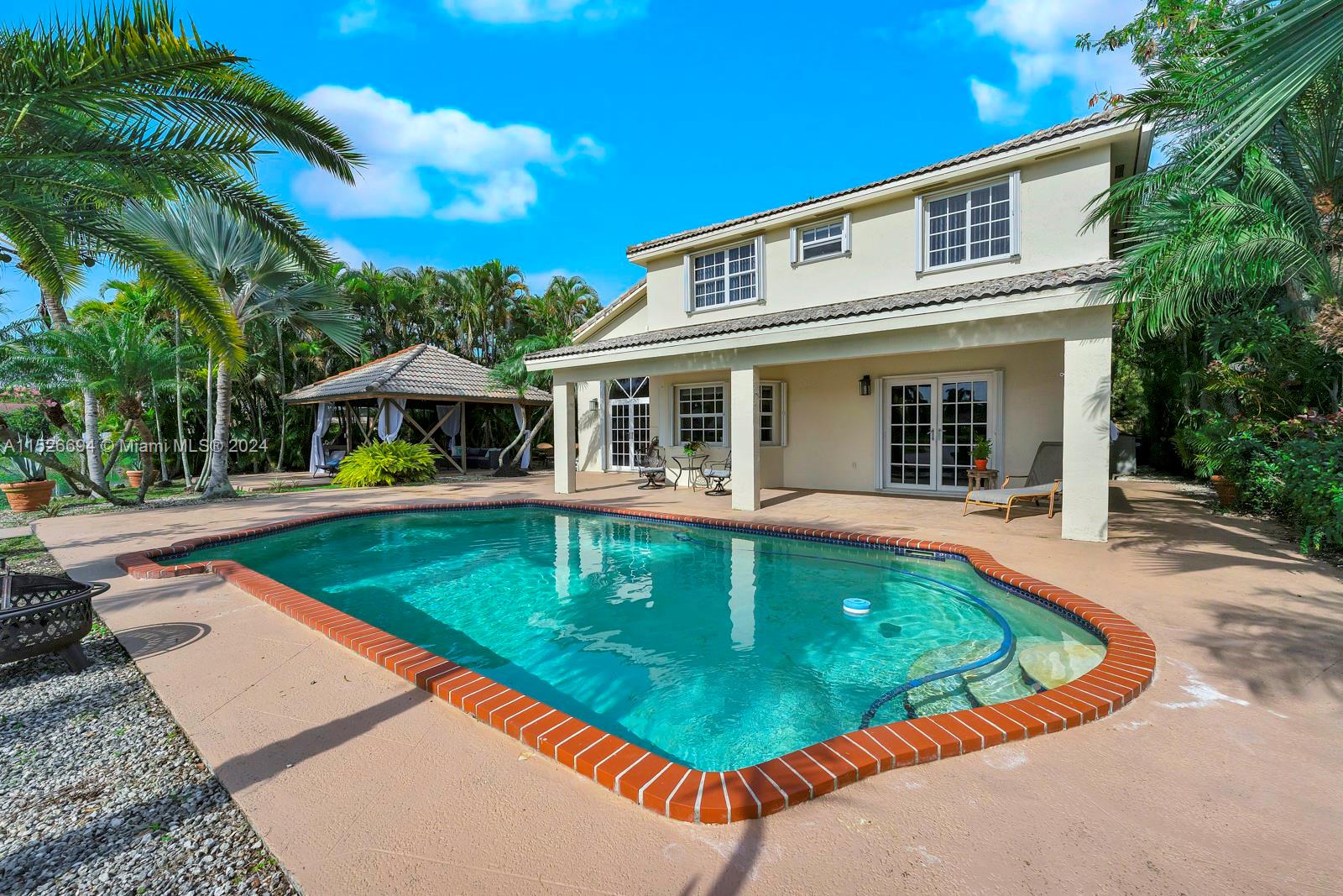 FOREST LAKES ESTATES SEC - Residential