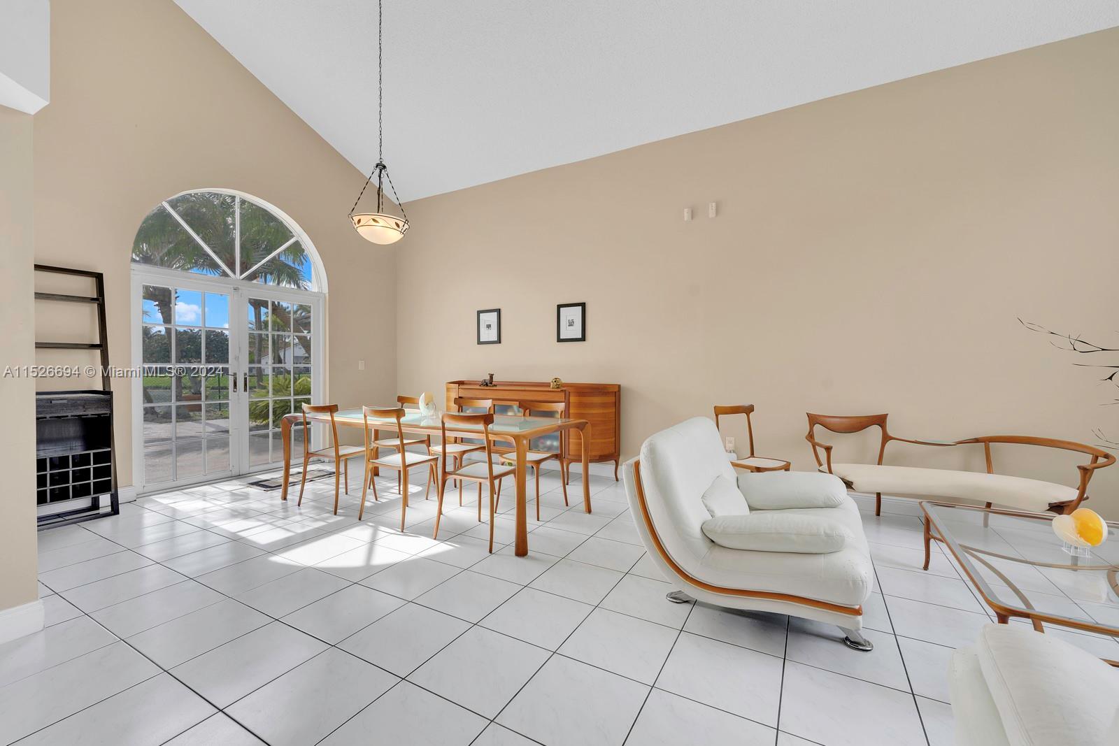 FOREST LAKES ESTATES SEC - Residential