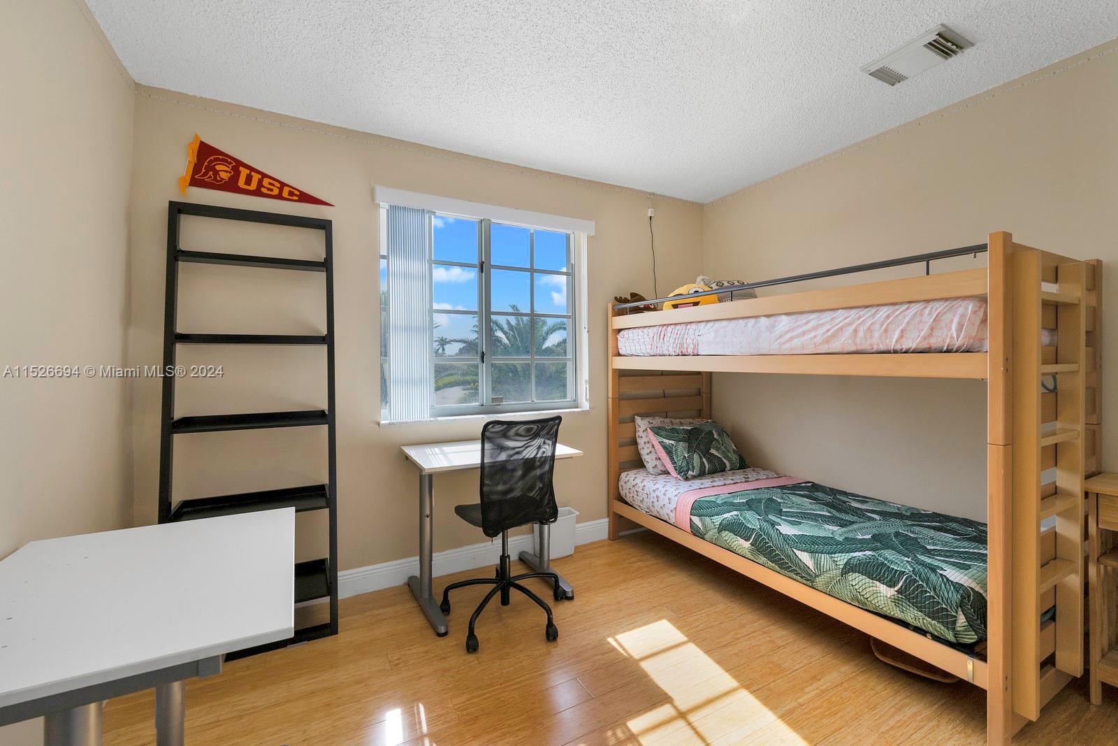 FOREST LAKES ESTATES SEC - Residential