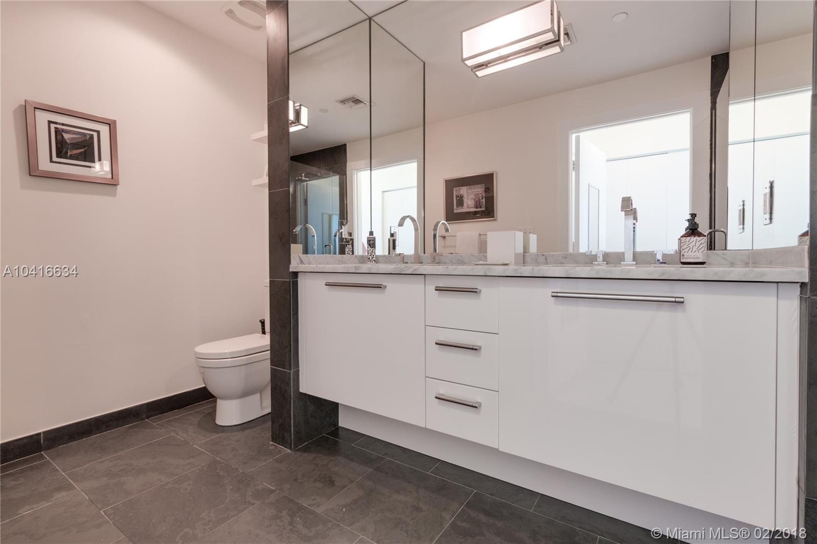 900 BISCAYNE BAY CONDO - Residential Lease