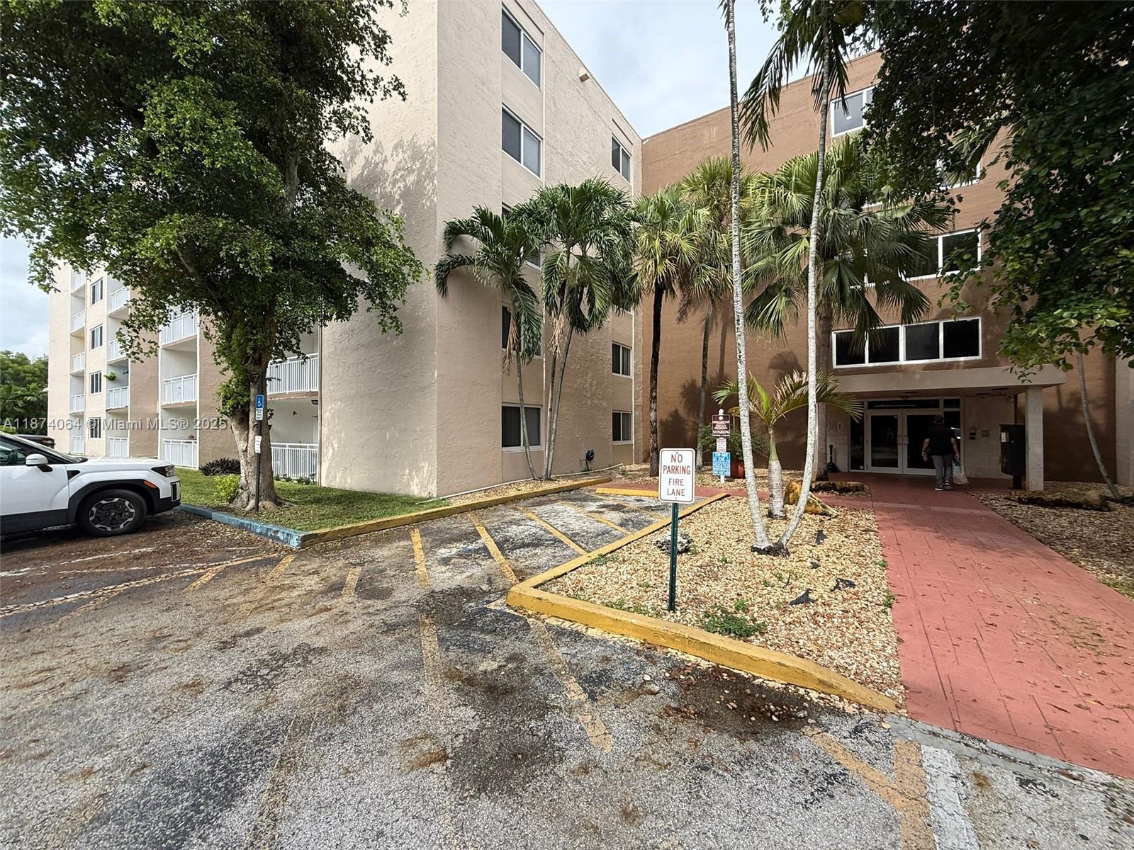 CORAL GATE EAST CONDO - Residential