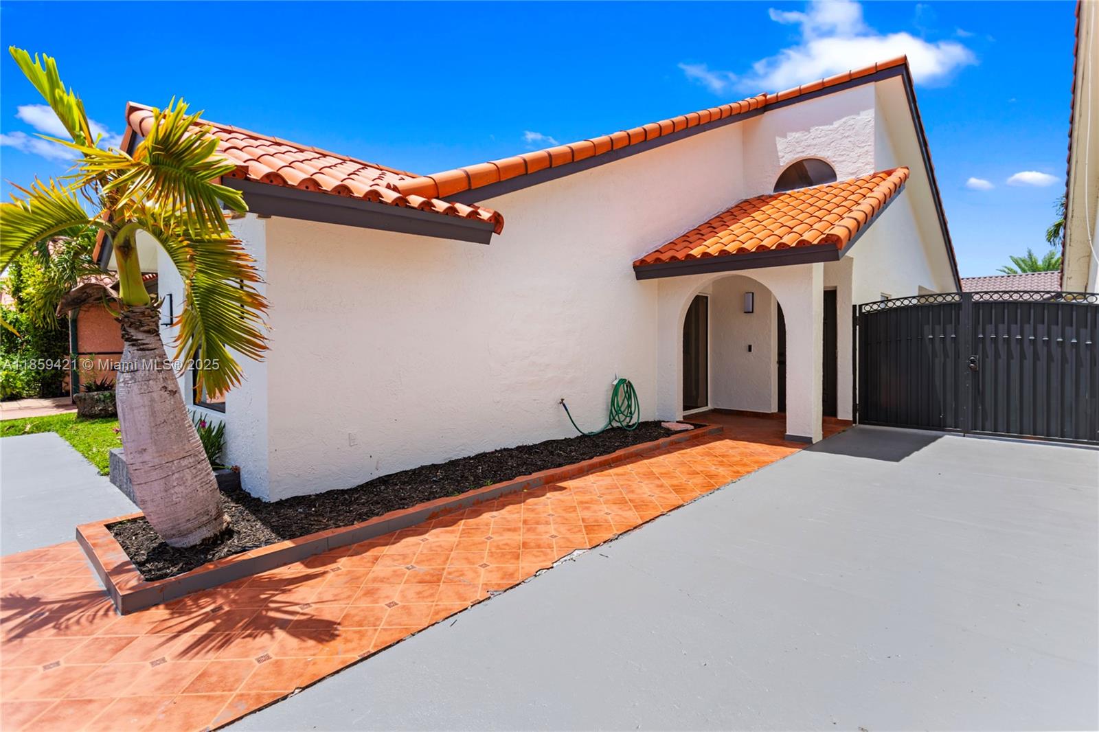 4542 SW 144th Ct
