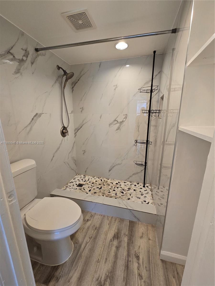 INTERNATIONAL VILLAGE AT - Residential Lease