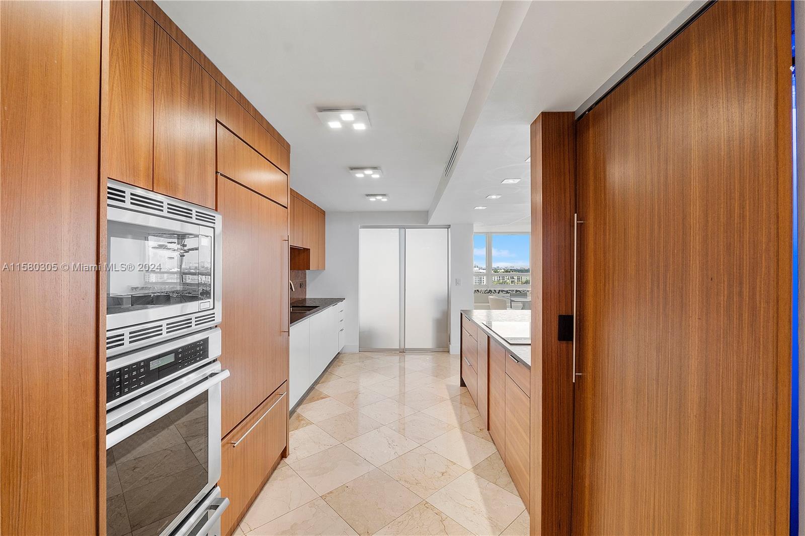 GROVE ISLE CONDO - Residential