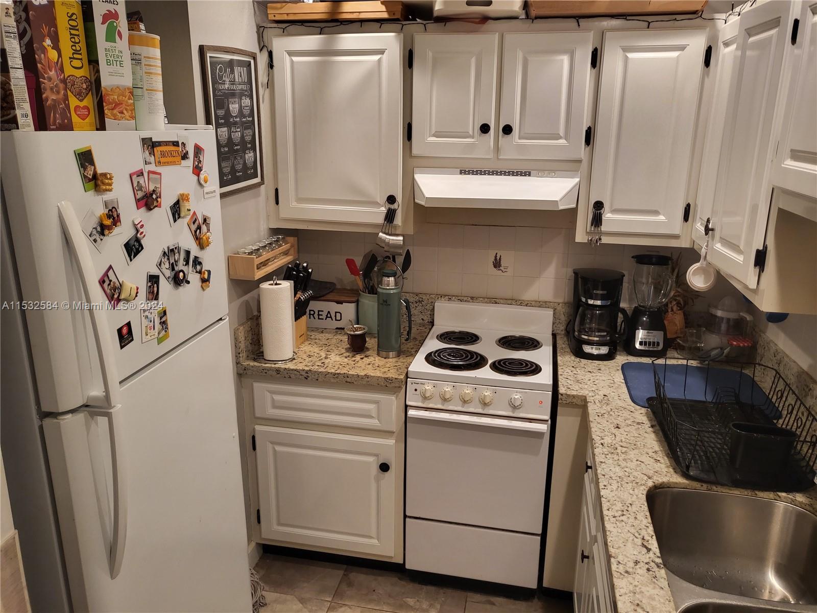 RONOLA APTS CONDO - Residential Lease