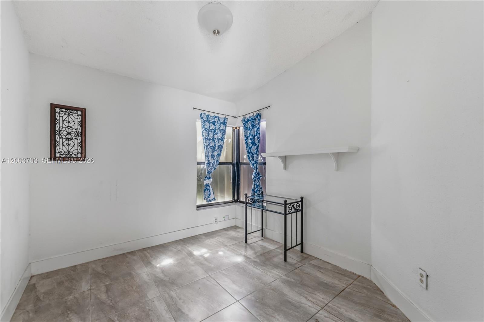 WESTWIND LAKES GARDEN HOM - Residential