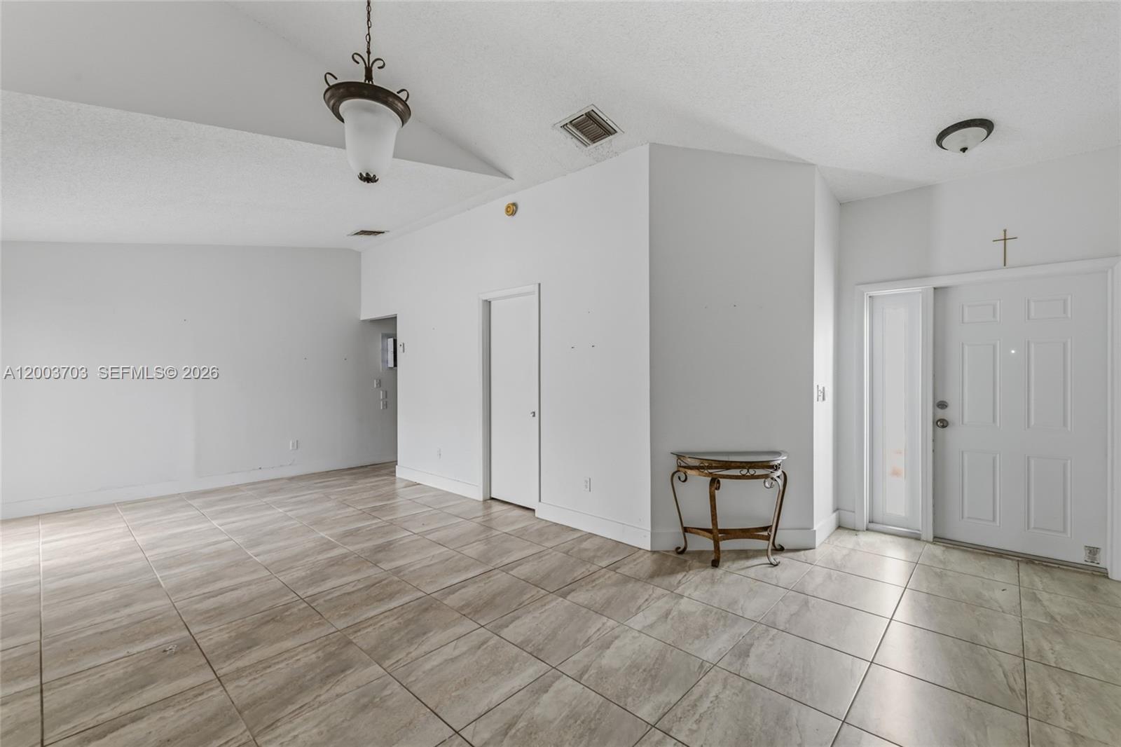 WESTWIND LAKES GARDEN HOM - Residential