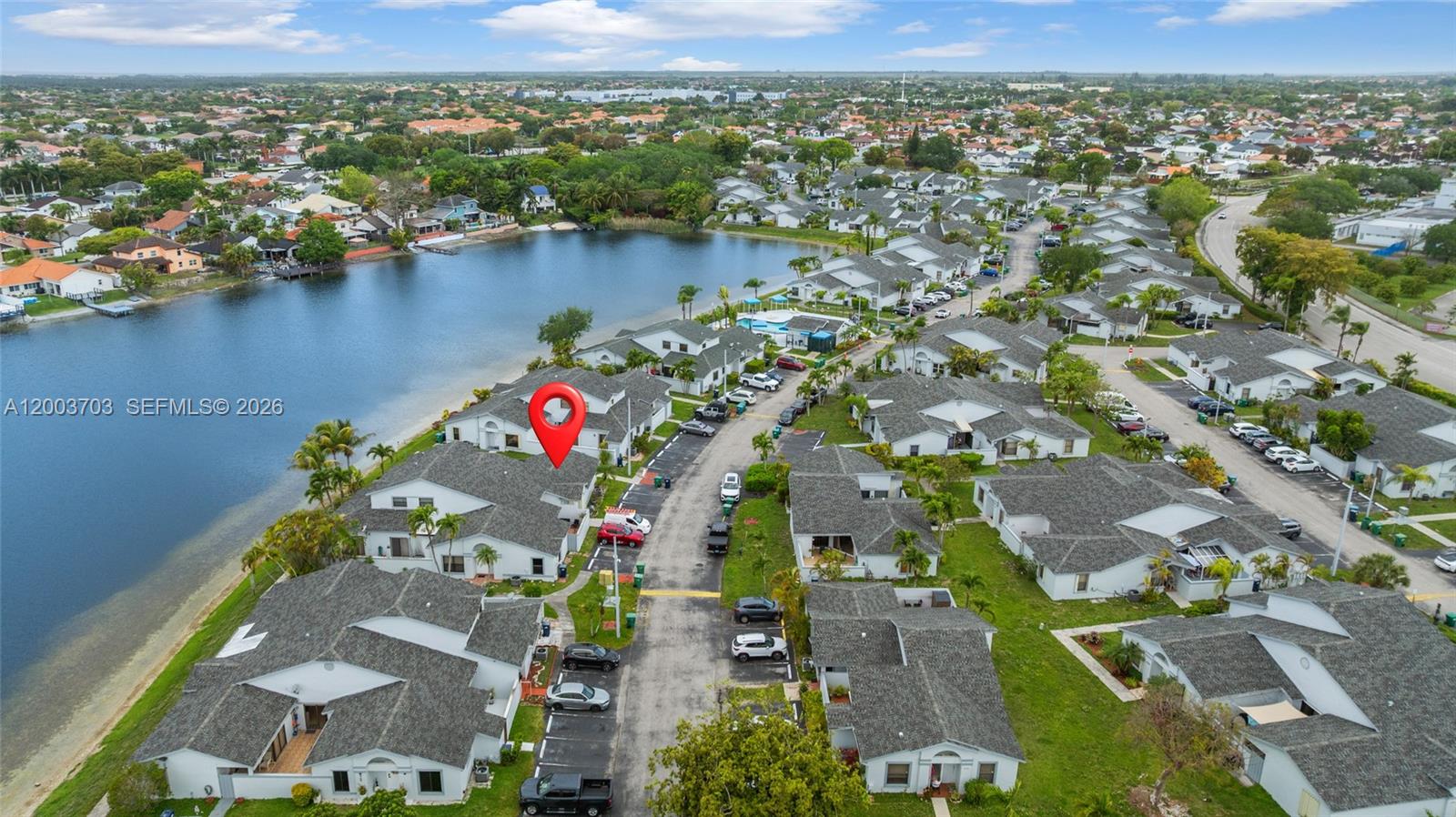 WESTWIND LAKES GARDEN HOM - Residential