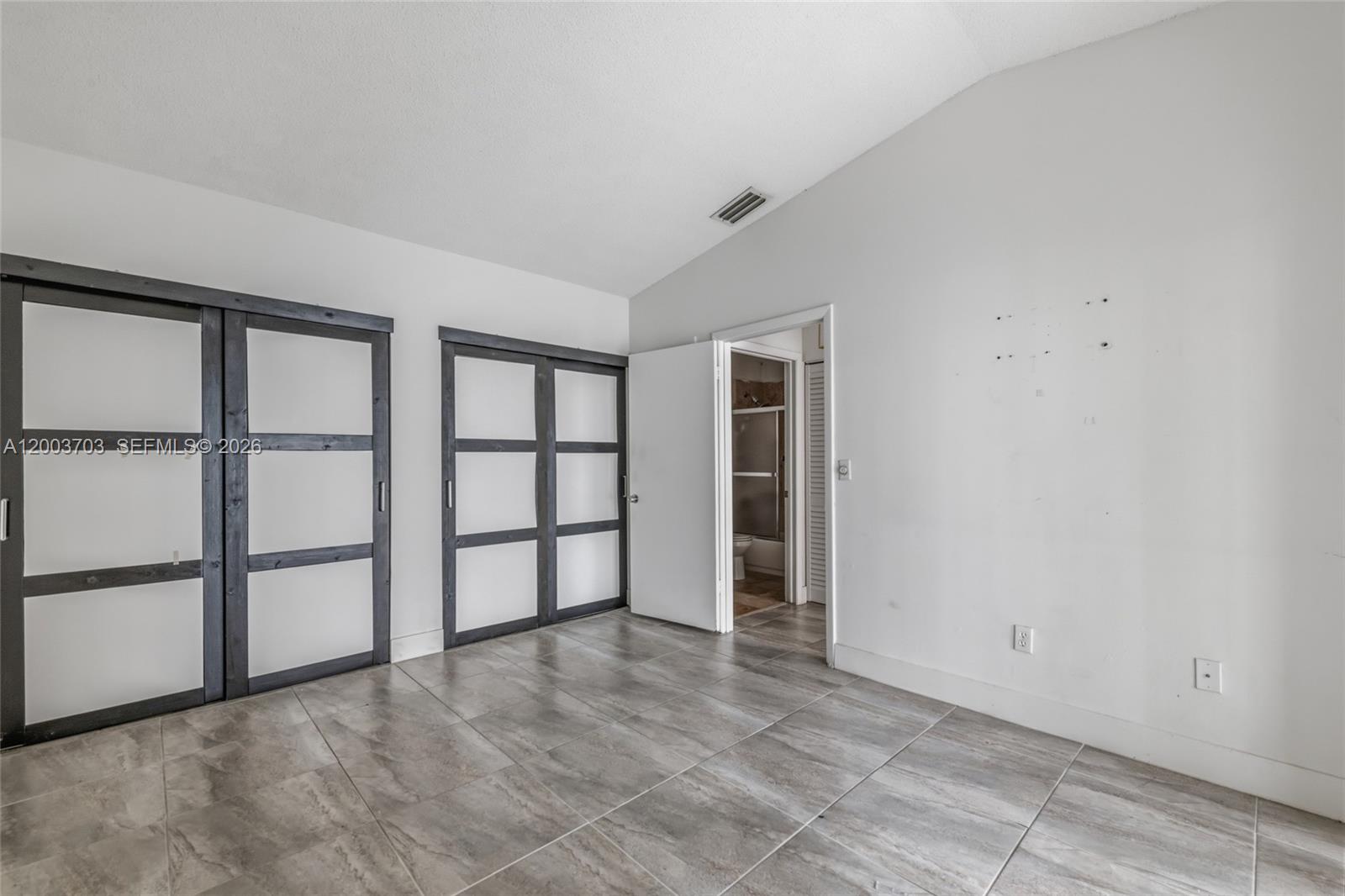 WESTWIND LAKES GARDEN HOM - Residential