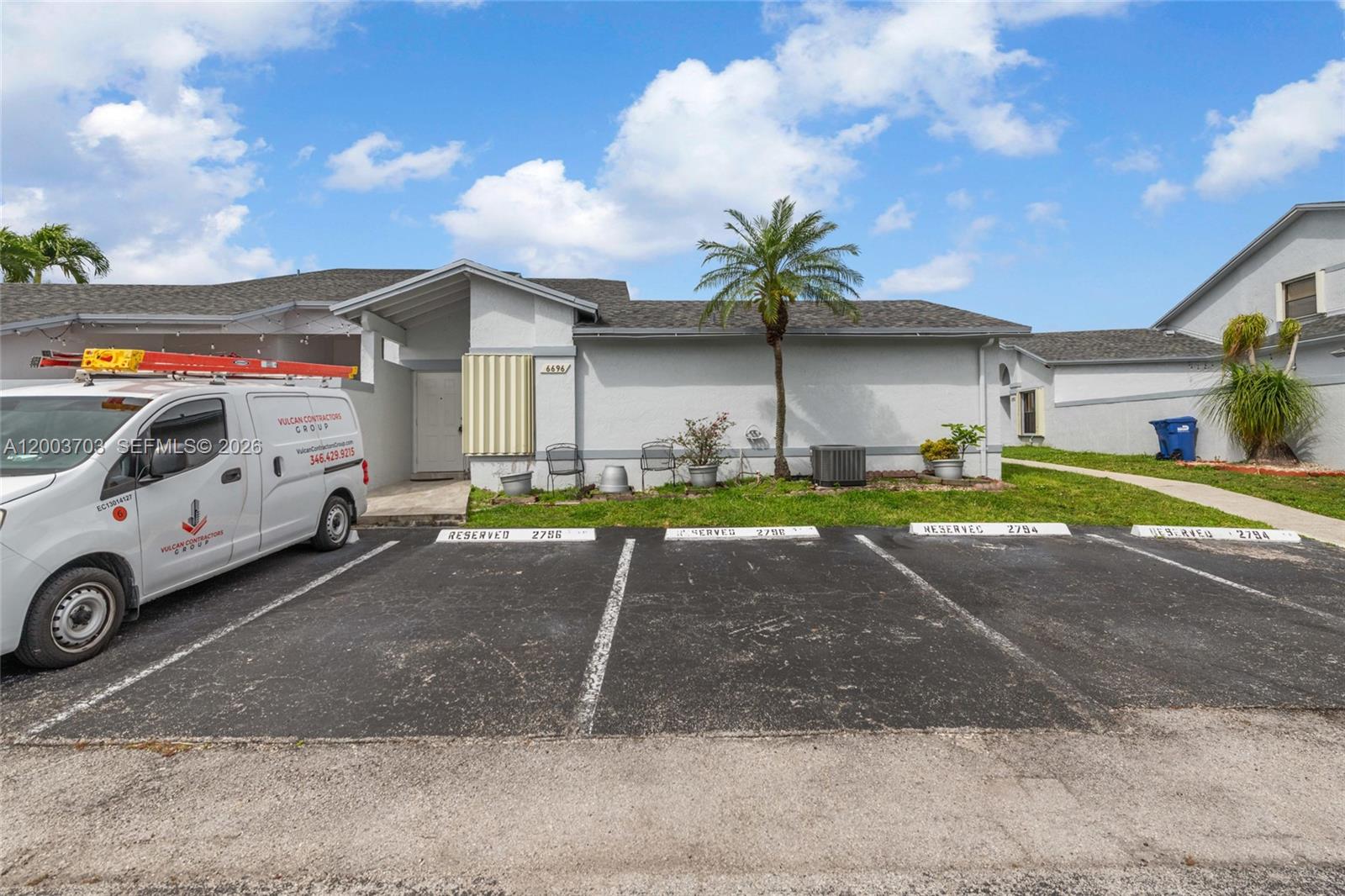 WESTWIND LAKES GARDEN HOM - Residential