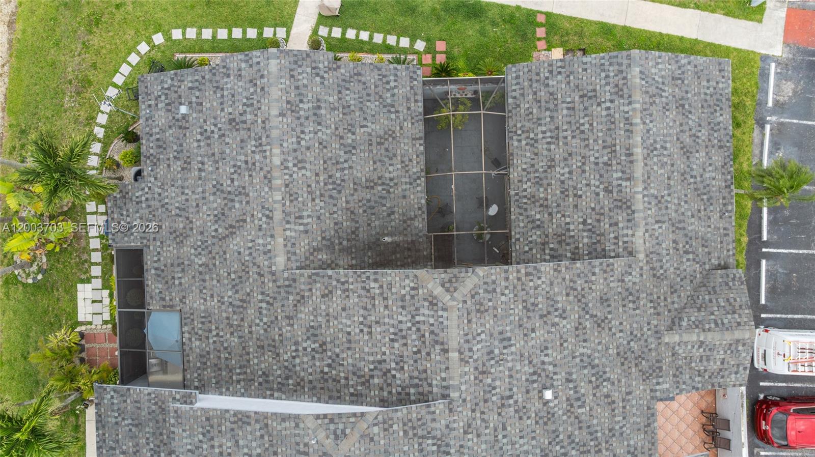 WESTWIND LAKES GARDEN HOM - Residential