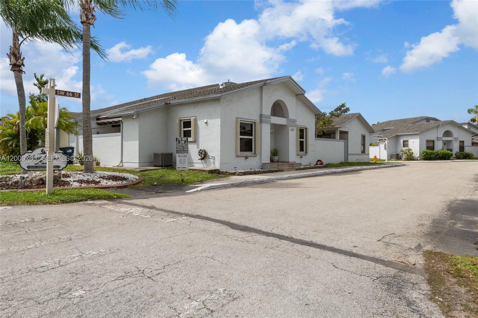 WESTWIND LAKES GARDEN HOM - Residential