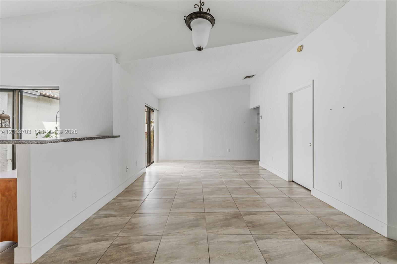 WESTWIND LAKES GARDEN HOM - Residential