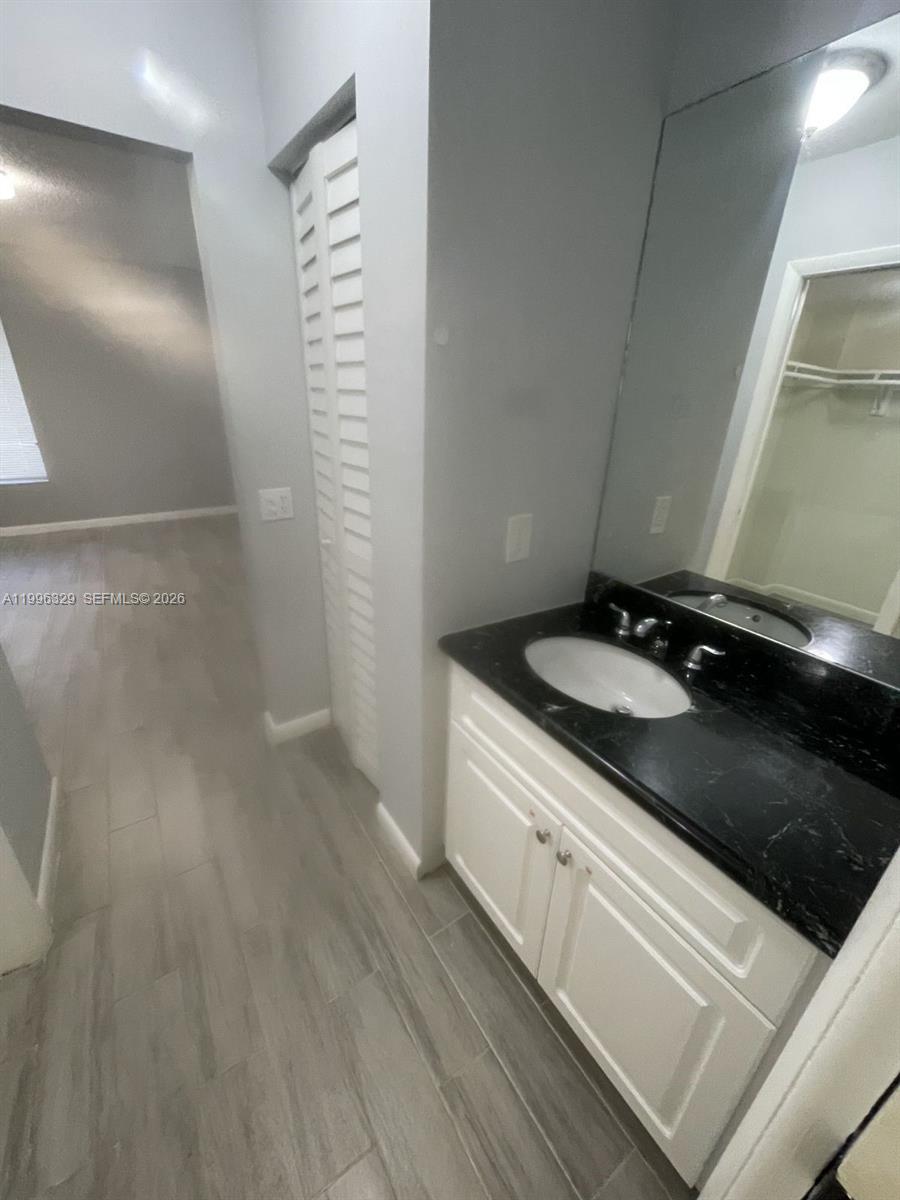 THE HORIZONS CONDO #4 - Residential Lease