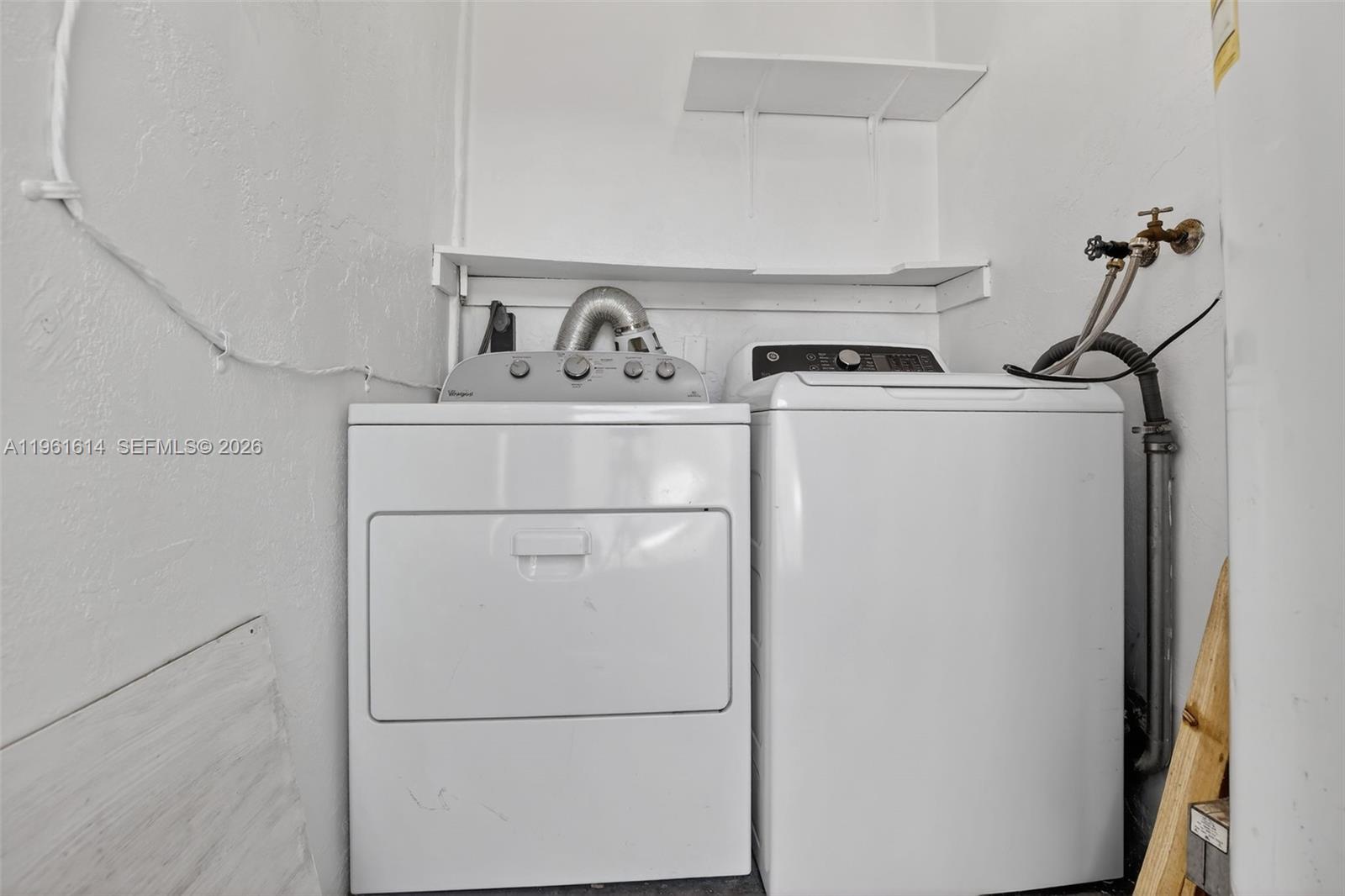 GOLD KEY VILLAS - Residential