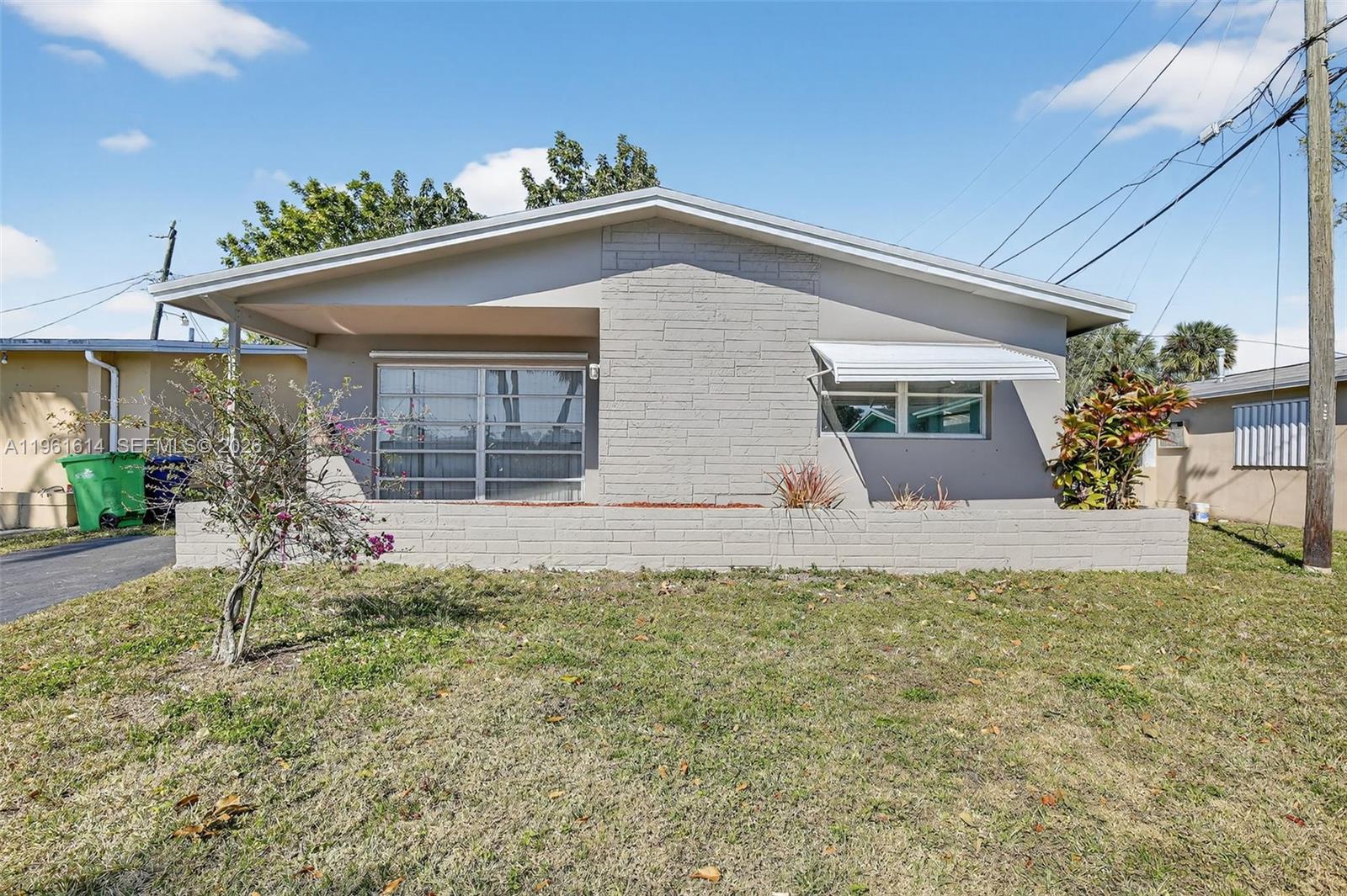 GOLD KEY VILLAS - Residential