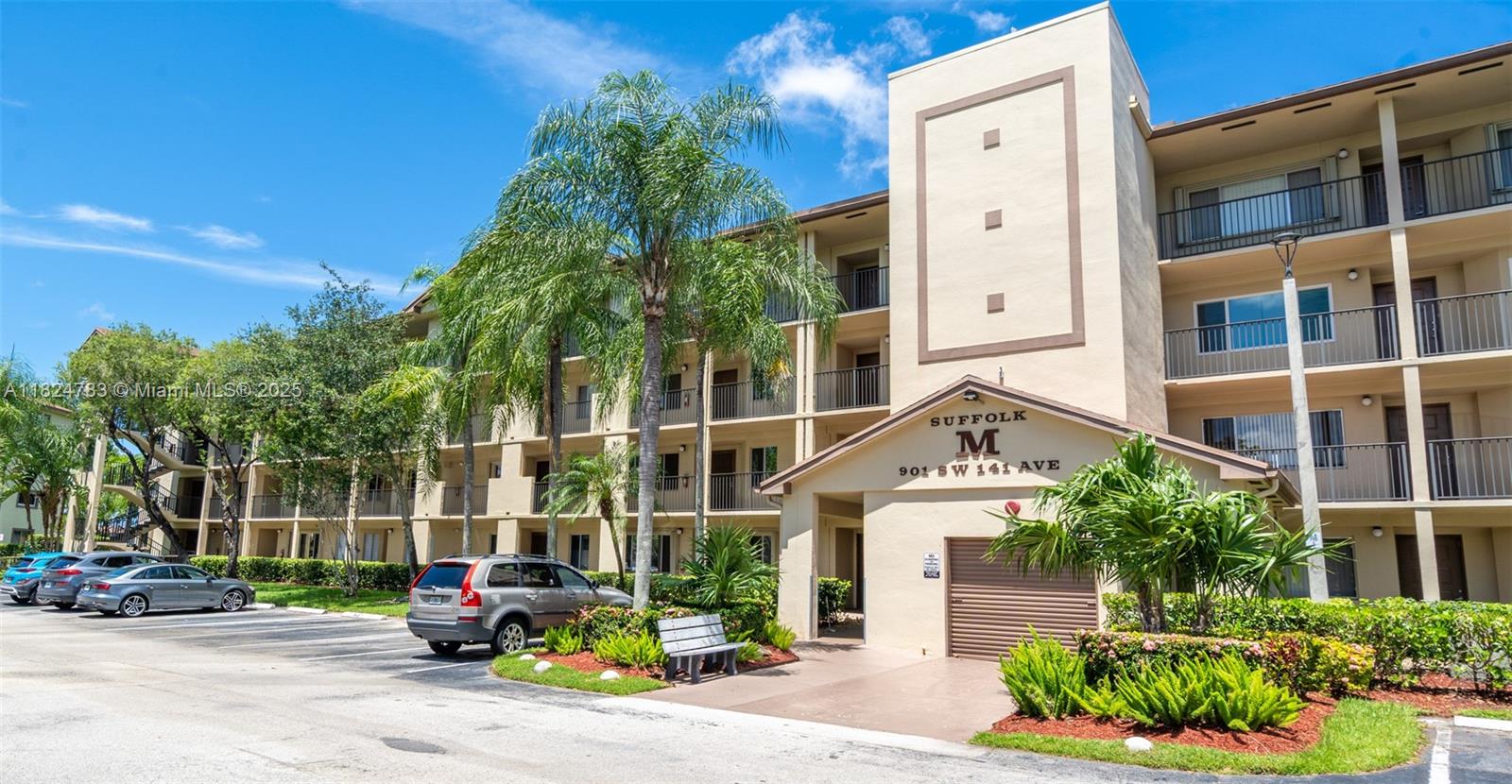 Property for Sale at 901 Sw 141st Ave 303M, Pembroke Pines, Miami-Dade County, Florida - Bedrooms: 2 
Bathrooms: 2  - $220,000