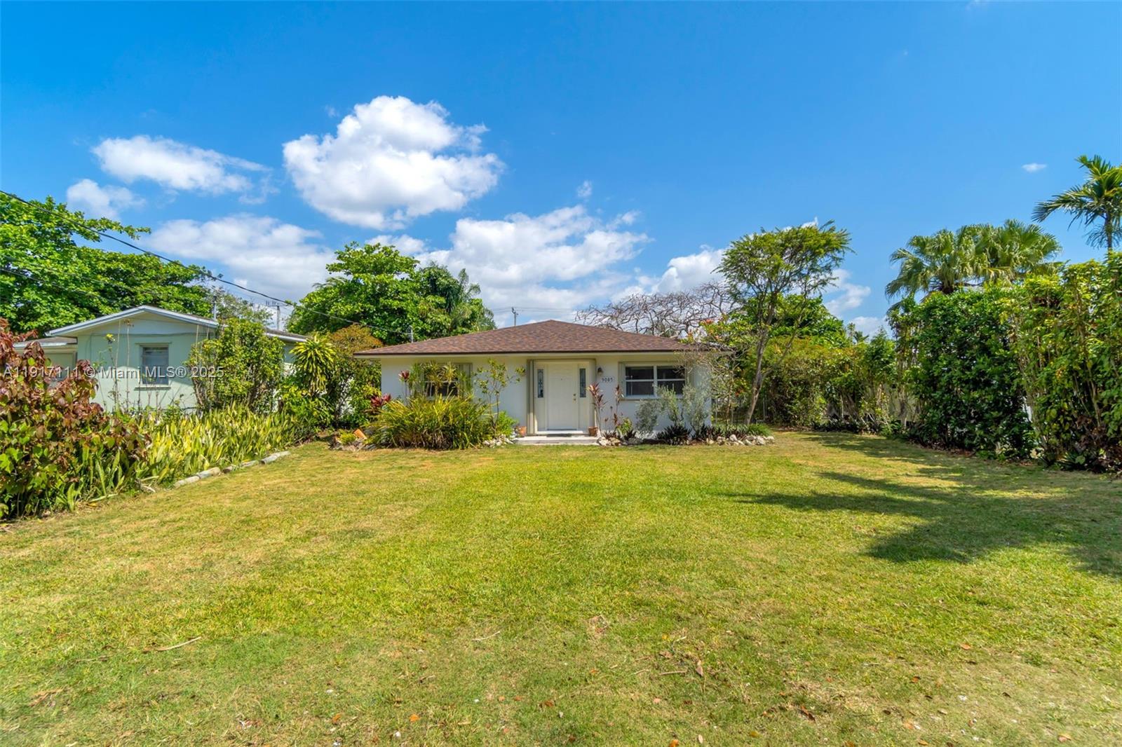 CORAL REEF HOMESITES - Residential