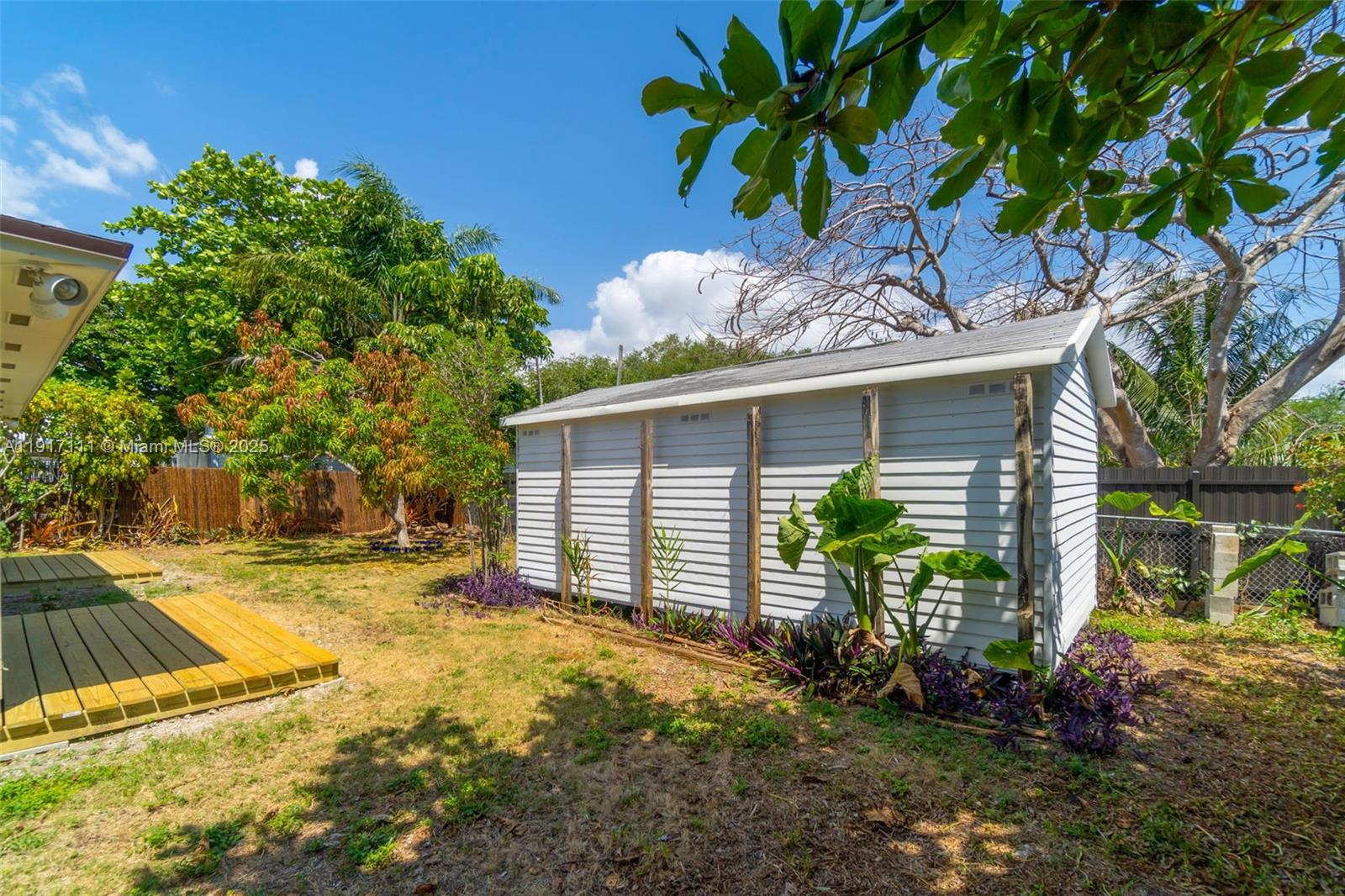 CORAL REEF HOMESITES - Residential