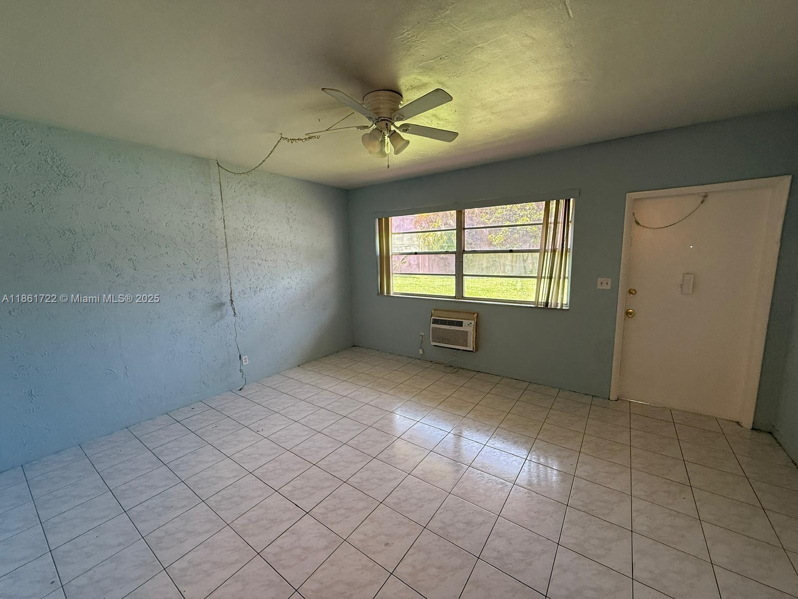 TOWN COLONY CONDO - Residential Lease