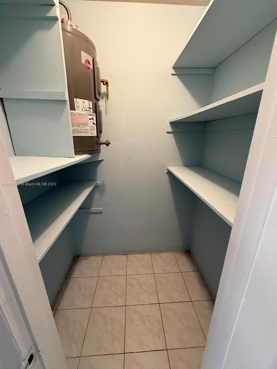 TOWN COLONY CONDO - Residential Lease