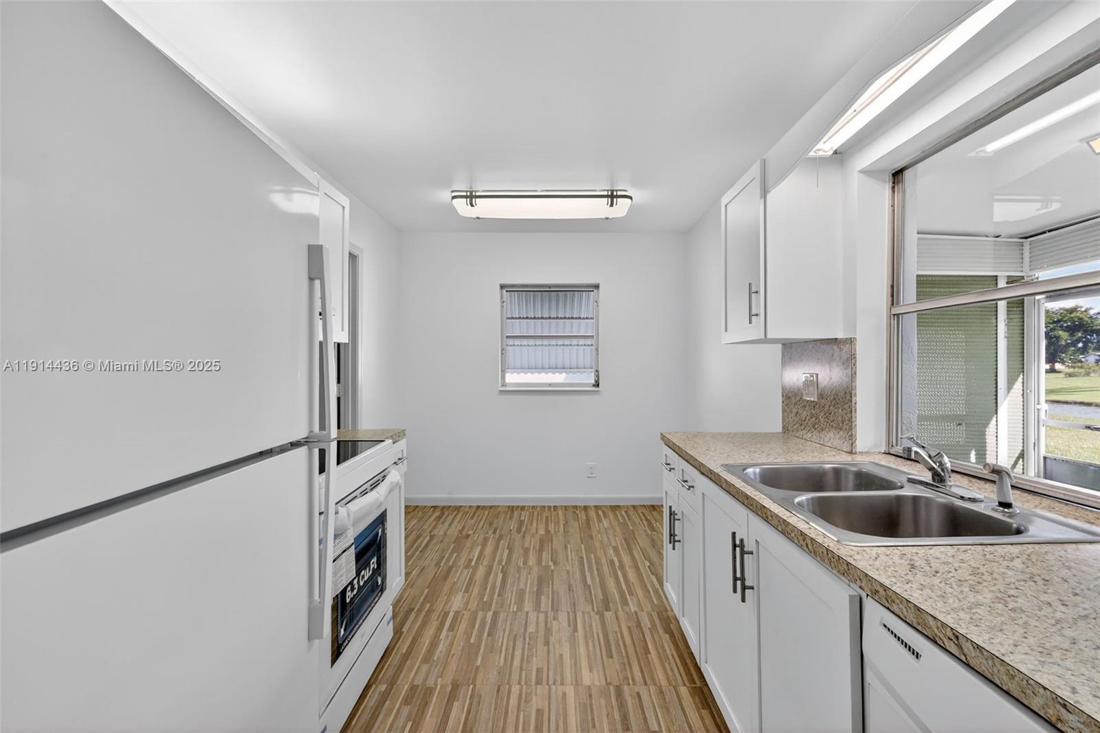 CYPRESS LAKES - Residential Lease