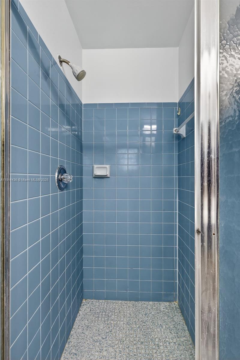 CYPRESS LAKES - Residential Lease