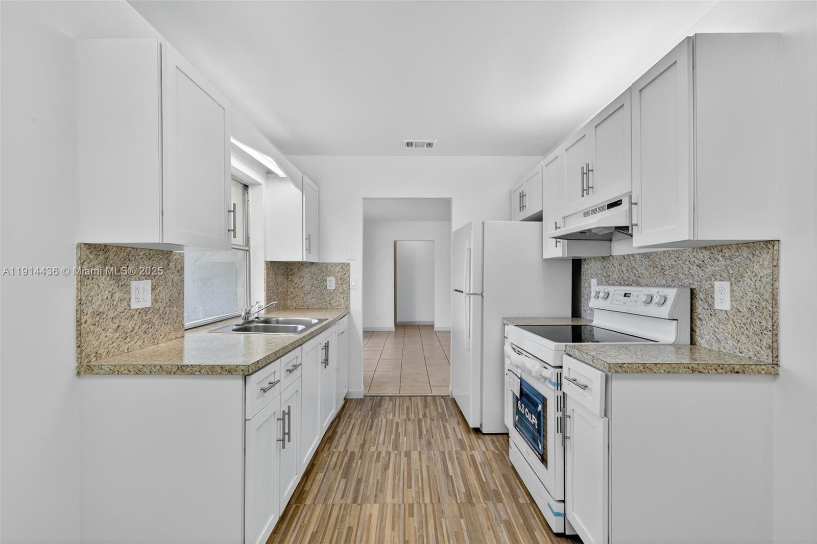 CYPRESS LAKES - Residential Lease